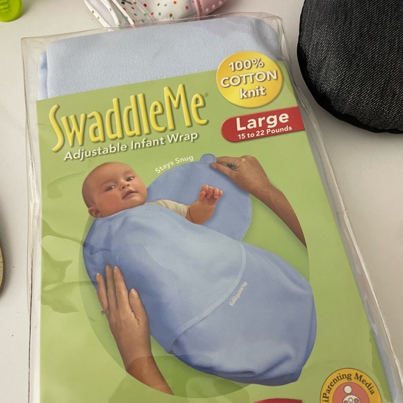 Baby stuff bundle - Picture 5 of 7